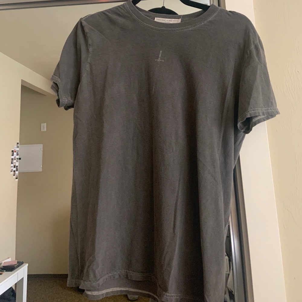 URBAN. tee